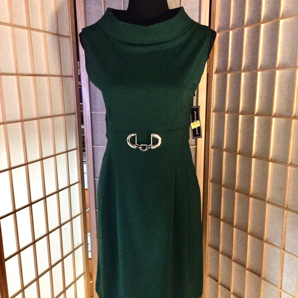 Jessica Howard Green Midi Dress